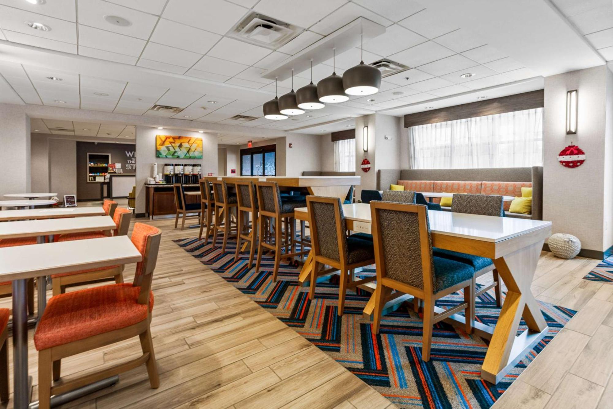 Hampton Hotel 3*