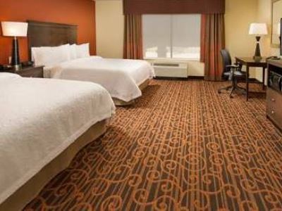 Hotel Hampton 3*